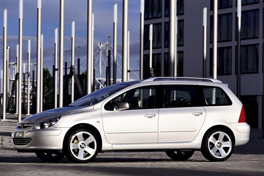  Peugeot 307 SW 2001 года  (фото 6 из 10)